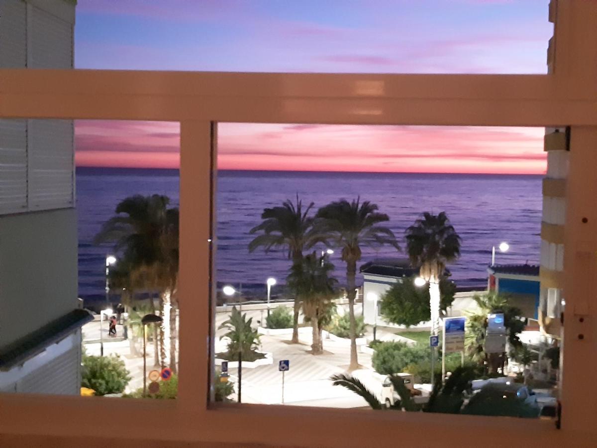 Torrox, Superbe Et Sur La Plage! 外观 照片